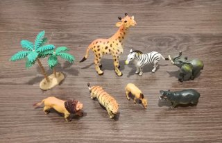 Juguetes animales selva