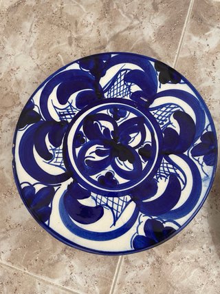 Piatti decorativi blu e bianchi