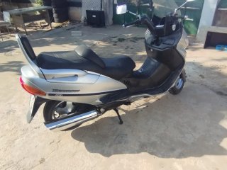 Suzuki Burgman 400 Plata