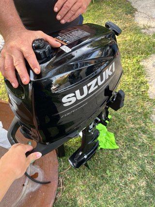 Zodiac 2,50m con motor Suzuki