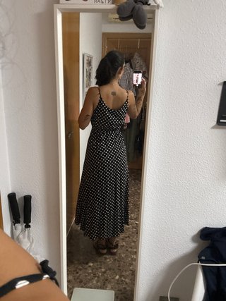 Vestido midi lunares negro y blanco