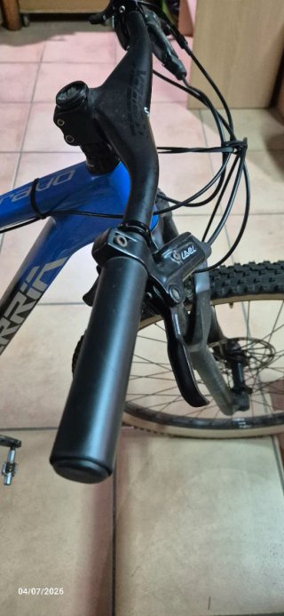 Bicicleta MTB de carbono, BERRIA BRAVO Talla S