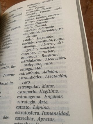 Diccionario de Sinonimos, Antonimos e Ideas Afi...