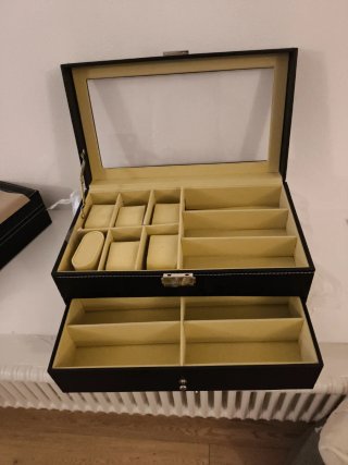 Scatola porta orologi e occhiali