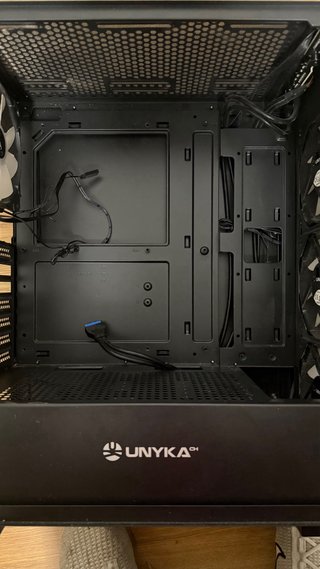 Caja PC UNYKA MIR 100