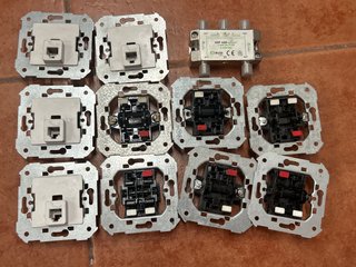Lote Mecanismos Eléctricos y Splitter TV
