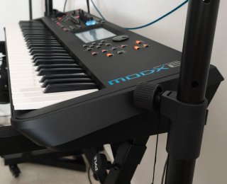 Yamaha MODX6+ Sintetizador Impecable