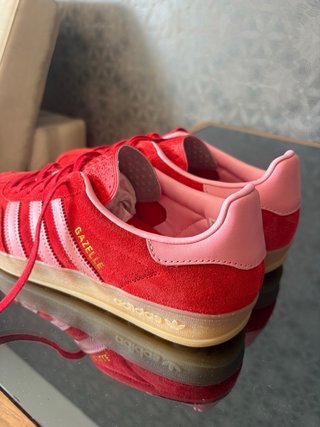 Zapatillas Adidas Gazelle Rojas y Rosas