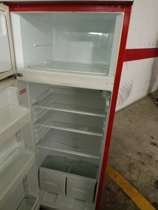 Frigorífico Rojo - No Funciona