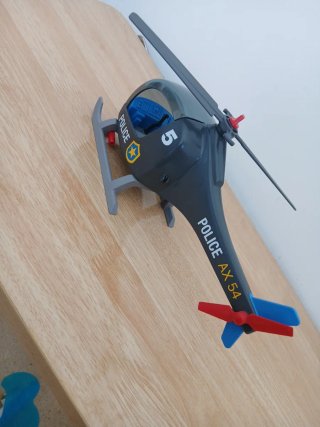 Helicóptero de policía de playmobil Todo 7€