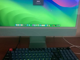 iMac M3 2023 Verde, Cristal Roto