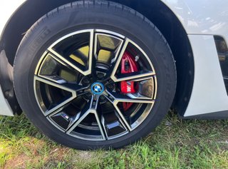 BMW i4 2023