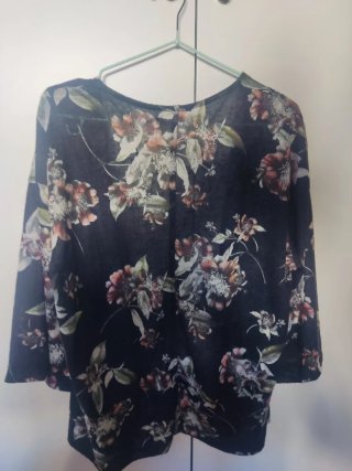 Chaqueta Kimono Bershka Estampada Flores Talla S