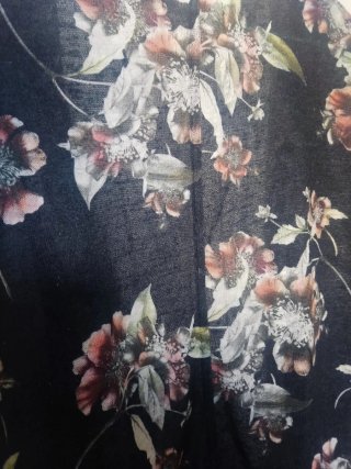 Chaqueta Kimono Bershka Estampada Flores Talla S