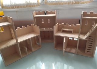 Castillo de madera desplegable