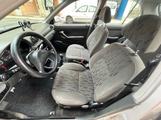 Hyundai Accent 2001