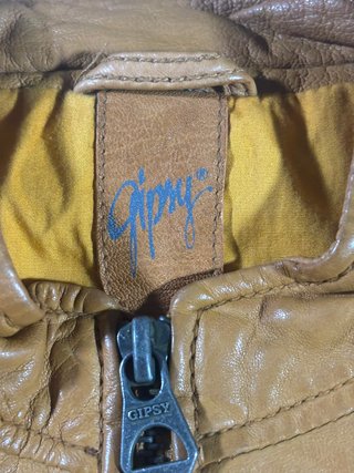 Chaqueta bomber de cuero