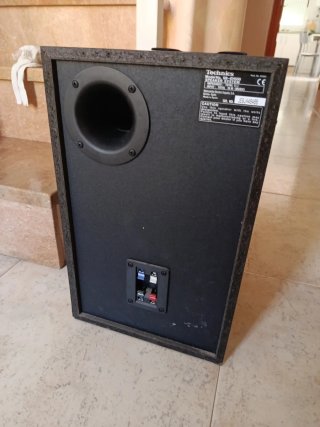 Altavoces Technics. Modelo SB_EH550