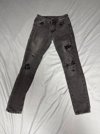 Pantalón vaquero Bershka gris desgastado