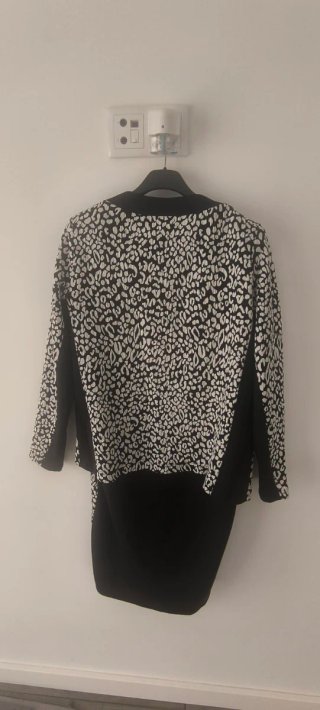 Conjunto casaco e vestido preto e branco