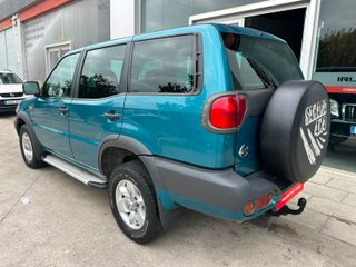 NISSAN Terrano 2.7 TDi Sport 5p