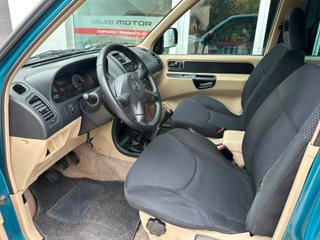 NISSAN Terrano 2.7 TDi Sport 5p