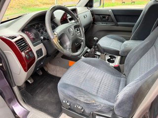 Mitsubishi Montero 2001