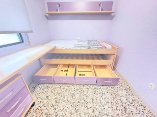 Cama nido con escritorio, mesita y estantería