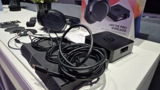 Steelseries Arctis Pro Wireless Auriculares