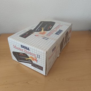 Caja Original Sega Master System II regular estado
