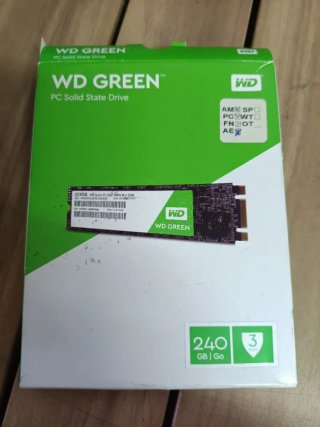 Western Digital SSD M.2 SATA III de 240 GB, Verde