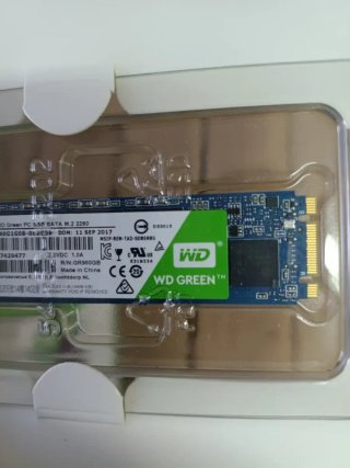 Western Digital SSD M.2 SATA III de 240 GB, Verde