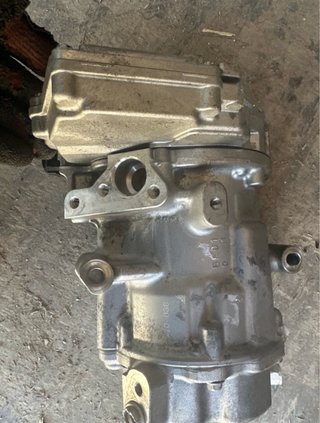 Compresor A/C Denso Renault Megane IV 926002566R
