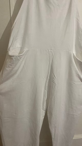 Buzo blanco con tirantes