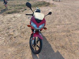 Honda CBR125R 2006 Roja y Azul