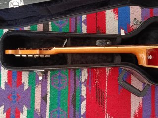 Guitarra Fender Malibú