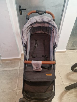 Silla de paseo plegable en muy buen estado