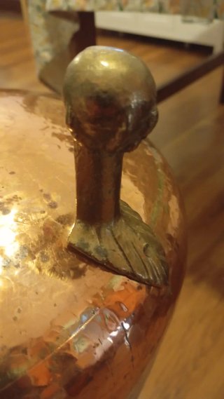 Jarra de cobre antigua