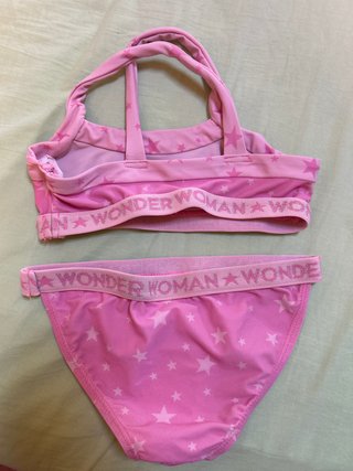 2 Costumi e 2 Cuffie Bimba 5/6 Anni