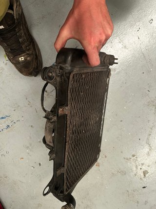 Radiador y ventilador Kawasaki ZZR 600