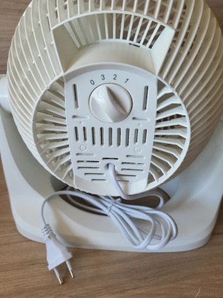 Ventilador Amazon Basics portátil