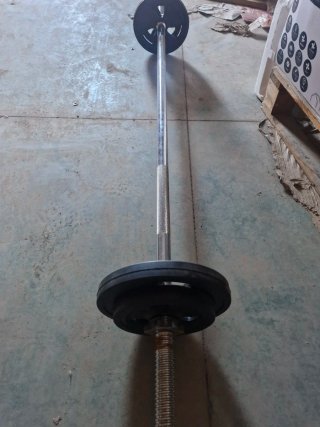 Barra musculación 180cm + 15kg discos