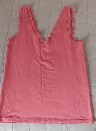 Blusa Stradivarius encaje rosa Talla S