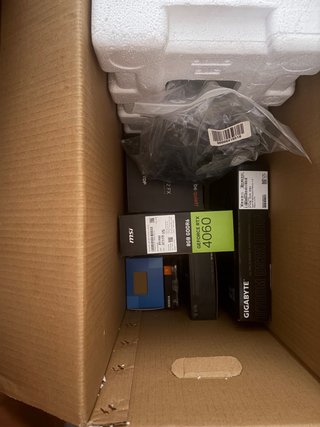 PC Gaming RTX 4060 i5-12400F 32GB RAM SSD 1T