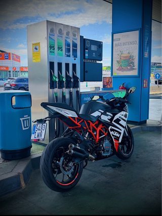 KTM RC 390 2021 A2
