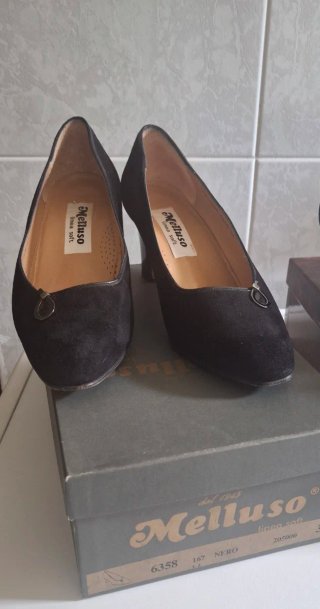 2 Décolleté  camoscio nero e blue scuro n.37
