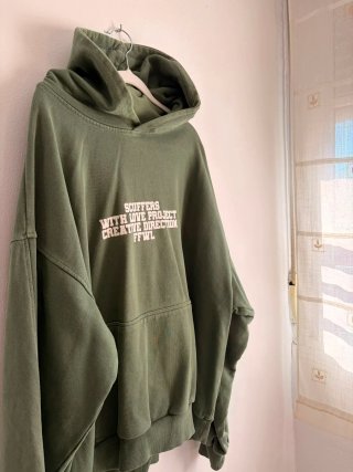 Sudadera verde con logo SCUFFERS