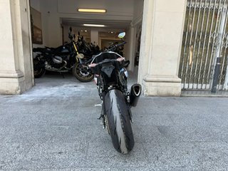 BMW M 1000 R