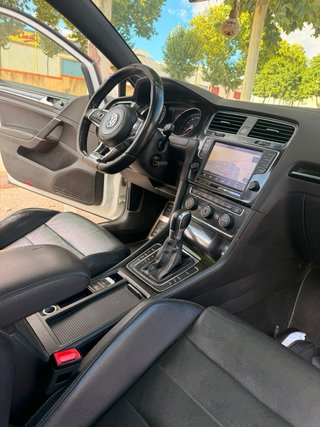 Volkswagen Golf  2014