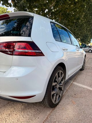 Volkswagen Golf  2014